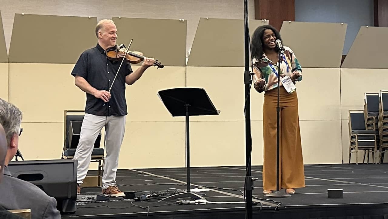 Christian Howes Solange Maughn