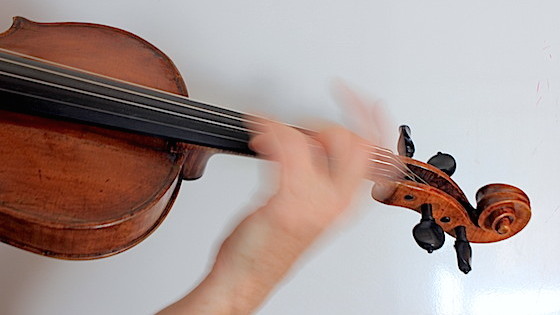 V.com weekend vote: Which finger do you find easiest for vibrato?