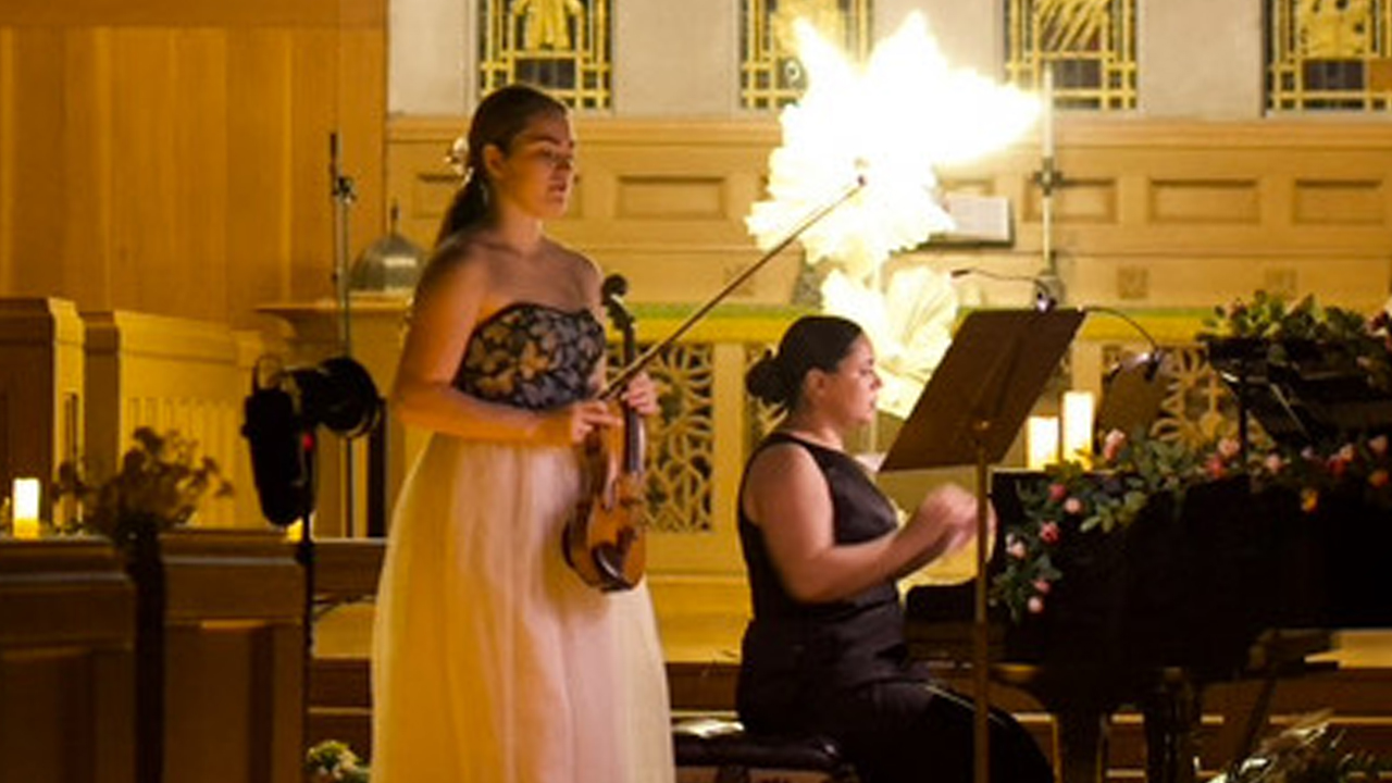 Light and Bloom concert